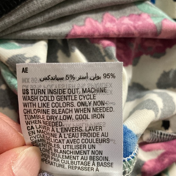 JM Collection, Lux Hues, Floral Top, Size XL - Picture 10 of 10